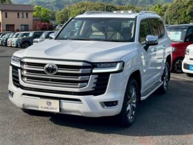 
									TOYOTA Land Cruiser Wagon 3.5 ZX JBL Sound 7 Person Pearl White 2024′ 6VWQ0 full								