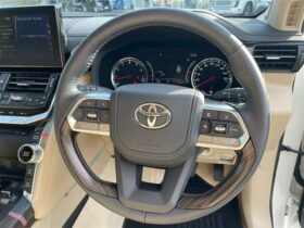 
									TOYOTA Land Cruiser Wagon 3.5 ZX JBL Sound 7 Person Pearl White 2024′ 6VWQ0 full								