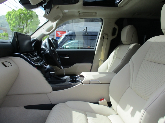 TOYOTA Land Cruiser Wagon ZX Pearl White/Pearl White 2023′ 6X24V