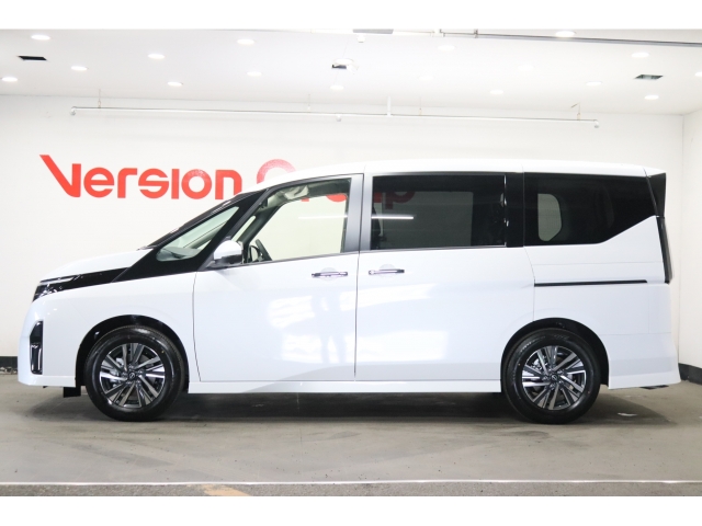 NISSAN Serena e-POWER Highway Star V Pearl White 2025′ 6XPBL