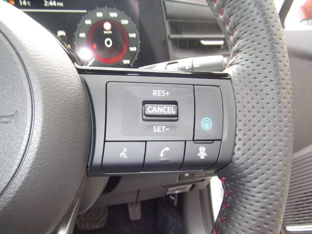 NISSAN AURA Nismo Tuned e-POWER Pearl White 2024′ 703AN