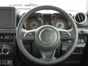 
									SUZUKI Jimny XC Pearl White 2025′ 71ZMJ full								