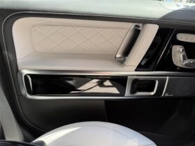 
									Mercedes-Benz G Class G450d(ISG) Pearl White 2024′ 76LSB full								