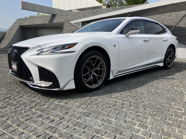 Lexus LS F Sport Pearl White 2017′ 7PKB4