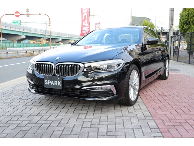 BMW 5 Series 523d Luxury Black 2017′ 7Q7FU