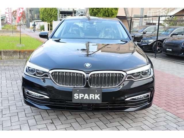 BMW 5 Series 523d Luxury Black 2017′ 7Q7FU