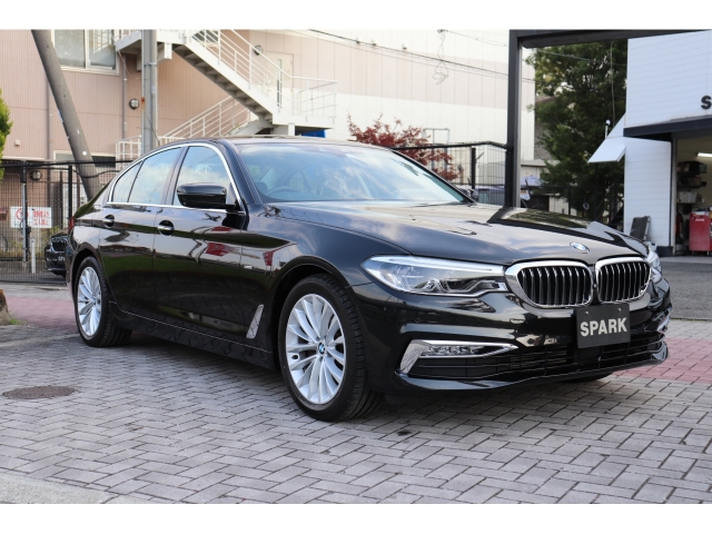 BMW 5 Series 523d Luxury Black 2017′ 7Q7FU