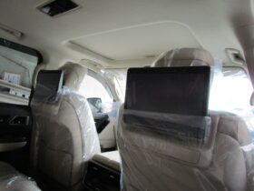 
									TOYOTA Land Cruiser Wagon ZX Pearl White 2023′ 7TUPX full								
