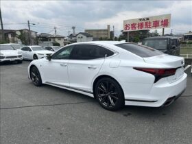 
									Lexus LS F Sport Pearl White 2022′ 7U6VY full								