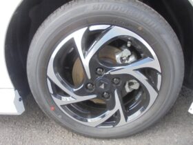 
									TOYOTA Yaris Z Pearl White 2025′ 7VZWE full								