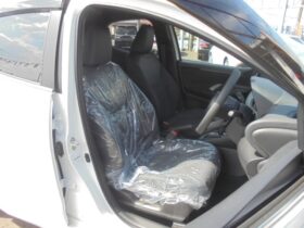 
									TOYOTA Yaris Z Pearl White 2025′ 7VZWE full								