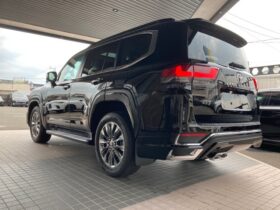 
									TOYOTA Land Cruiser Wagon ZX ◎ Modelista Aero Parts Set A Black 2023′ 7XHTB full								