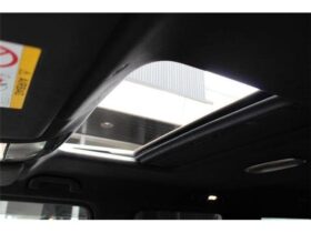 
									Mercedes-Benz G Class G450d Launch Edition (ISG) White 2024′ 7YH84 full								