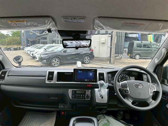 TOYOTA Hiace Wagon GL 10-seater Black 2025′ 84X4M