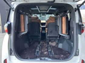 
									TOYOTA Vellfire Z Premier Pearl White 2024′ 86YIS full								