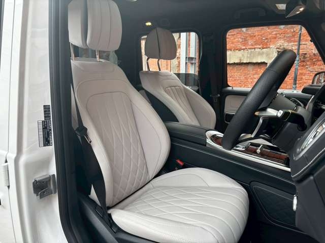 Mercedes-Benz G Class G450d Launch Edition (ISG) Pearl White 2024′ 86YRQ