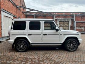 
									Mercedes-Benz G Class G450d Launch Edition (ISG) Pearl White 2024′ 86YRQ full								