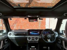 
									Mercedes-Benz G Class G450d Launch Edition (ISG) Pearl White 2024′ 86YRQ full								