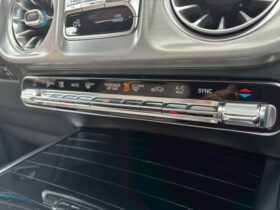 
									Mercedes-Benz G Class G450d Launch Edition (ISG) Pearl White 2024′ 86YRQ full								