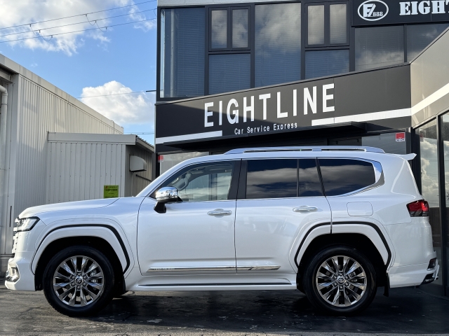 TOYOTA Land Cruiser Wagon ZX Pearl White 2023′ 89HVM