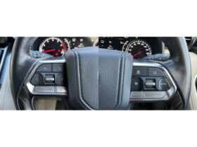 
									TOYOTA Land Cruiser Wagon ZX Pearl White 2023′ 89HVM full								