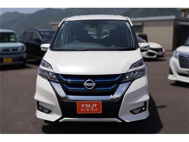 NISSAN Serena e-POWER Highway Star Pearl White 2018′ 8BC7U