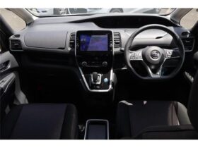 
									NISSAN Serena e-POWER Highway Star Pearl White 2018′ 8BC7U full								