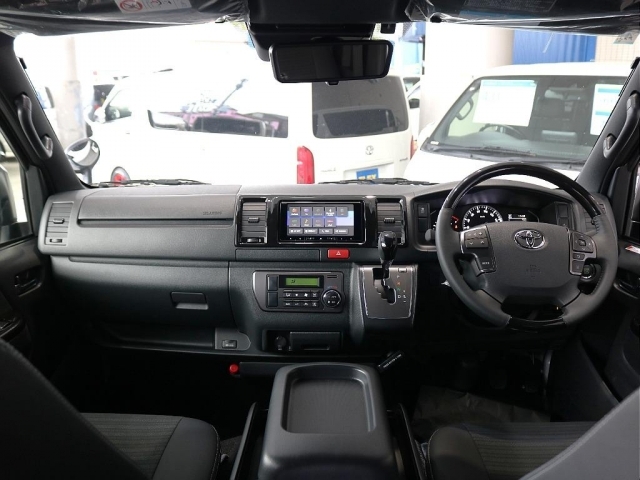 TOYOTA Hiace Van Super GL Dark Prime S Long Pearl White 2025′ 8DH2S