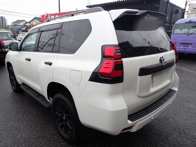 TOYOTA Land Cruiser Prado TX L Packet Matte Black Ed Pearl White 2023′ 8FABI
