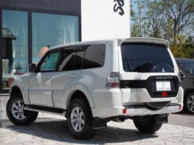 
									MITSUBISHI Pajero Exceed Pearl White 2017′ 8FI5F full								