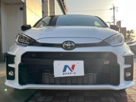 
									TOYOTA Yaris RZ First Edition White 2020′ 8JSHJ full								