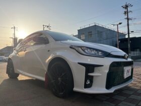 
									TOYOTA Yaris RZ First Edition White 2020′ 8JSHJ full								