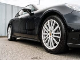 
									Porsche Panamera 4 Black 2018′ 8MKL9 full								