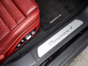 
									Porsche Panamera 4 Black 2018′ 8MKL9 full								