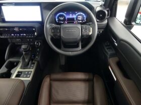 
									TOYOTA Land Cruiser Wagon ZX Black 2024′ 8NUV8 full								