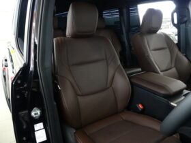 
									TOYOTA Land Cruiser Wagon ZX Black 2024′ 8NUV8 full								