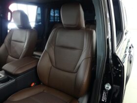 
									TOYOTA Land Cruiser Wagon ZX Black 2024′ 8NUV8 full								