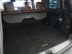 
									TOYOTA Land Cruiser Wagon ZX Black 2024′ 8NUV8 full								