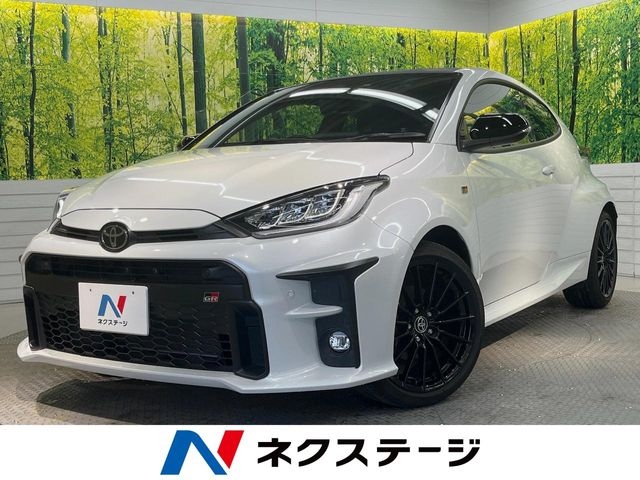 TOYOTA Yaris RS Pearl White 2021′ 8O2QU