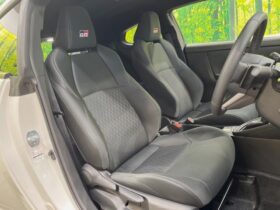 
									TOYOTA Yaris RS Pearl White 2021′ 8O2QU full								