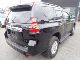 
									TOYOTA Land Cruiser Prado TX L Package Sunroof 7 Seater Black 2022′ 8Q070 full								