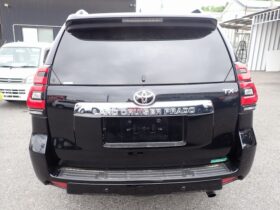 
									TOYOTA Land Cruiser Prado TX L Package Sunroof 7 Seater Black 2022′ 8Q070 full								