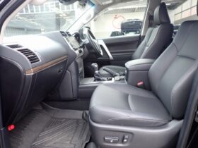 
									TOYOTA Land Cruiser Prado TX L Package Sunroof 7 Seater Black 2022′ 8Q070 full								