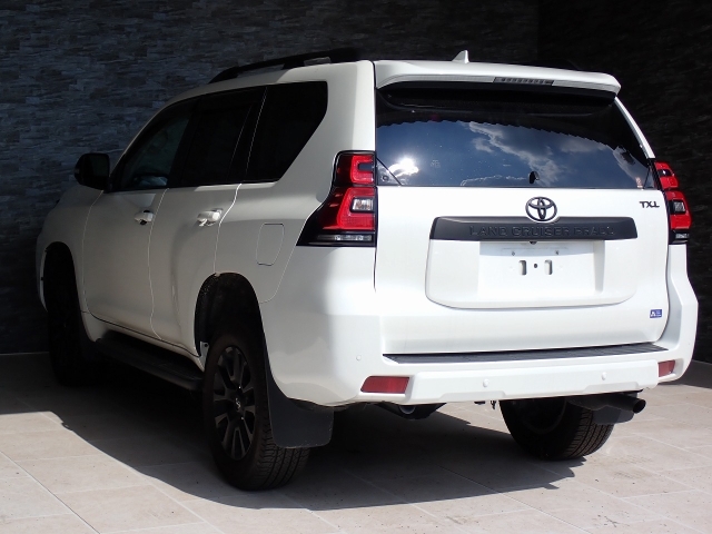 TOYOTA Land Cruiser Prado TX L Packet Matte Black Ed Pearl White 2023′ 8Q074