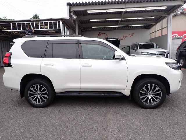 TOYOTA Land Cruiser Prado TX L Package Sunroof 7 Seater Pearl White 2021′ 8Q076