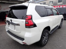 
									TOYOTA Land Cruiser Prado TX L Package Sunroof 7 Seater Pearl White 2021′ 8Q076 full								