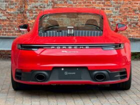 
									Porsche 911 Carrera Red 2024′ 8SEUV full								