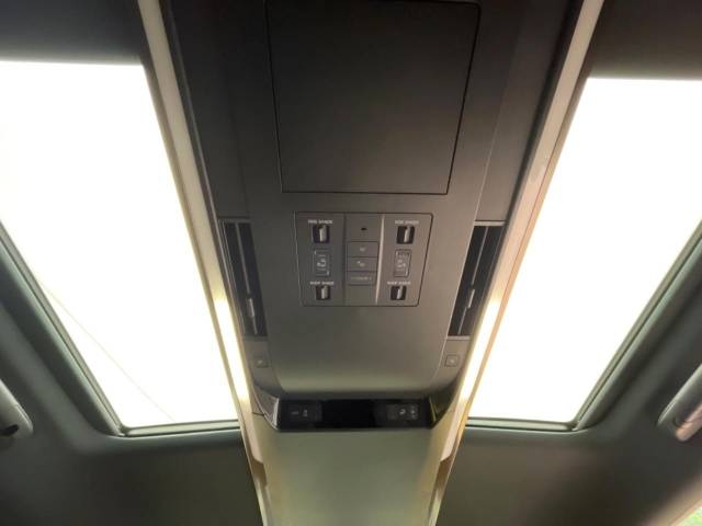 TOYOTA Alphard Z Pearl White 2023′ 8UJSM