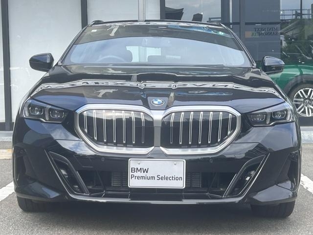 BMW 5 Series 523d xDrive M Sport Black 2024′ 8WFJ4