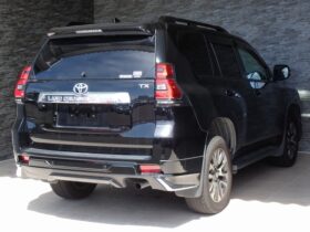 
									TOYOTA Land Cruiser Prado TX L Package Sunroof 7 Seater Black 2023′ 8WFLV full								